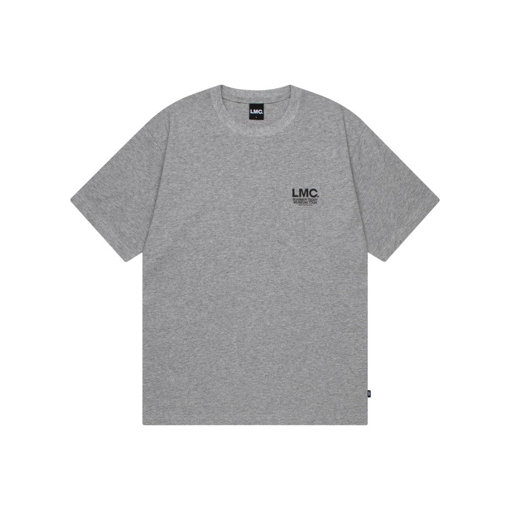 Su  er Teddy  useu  Tour Tee