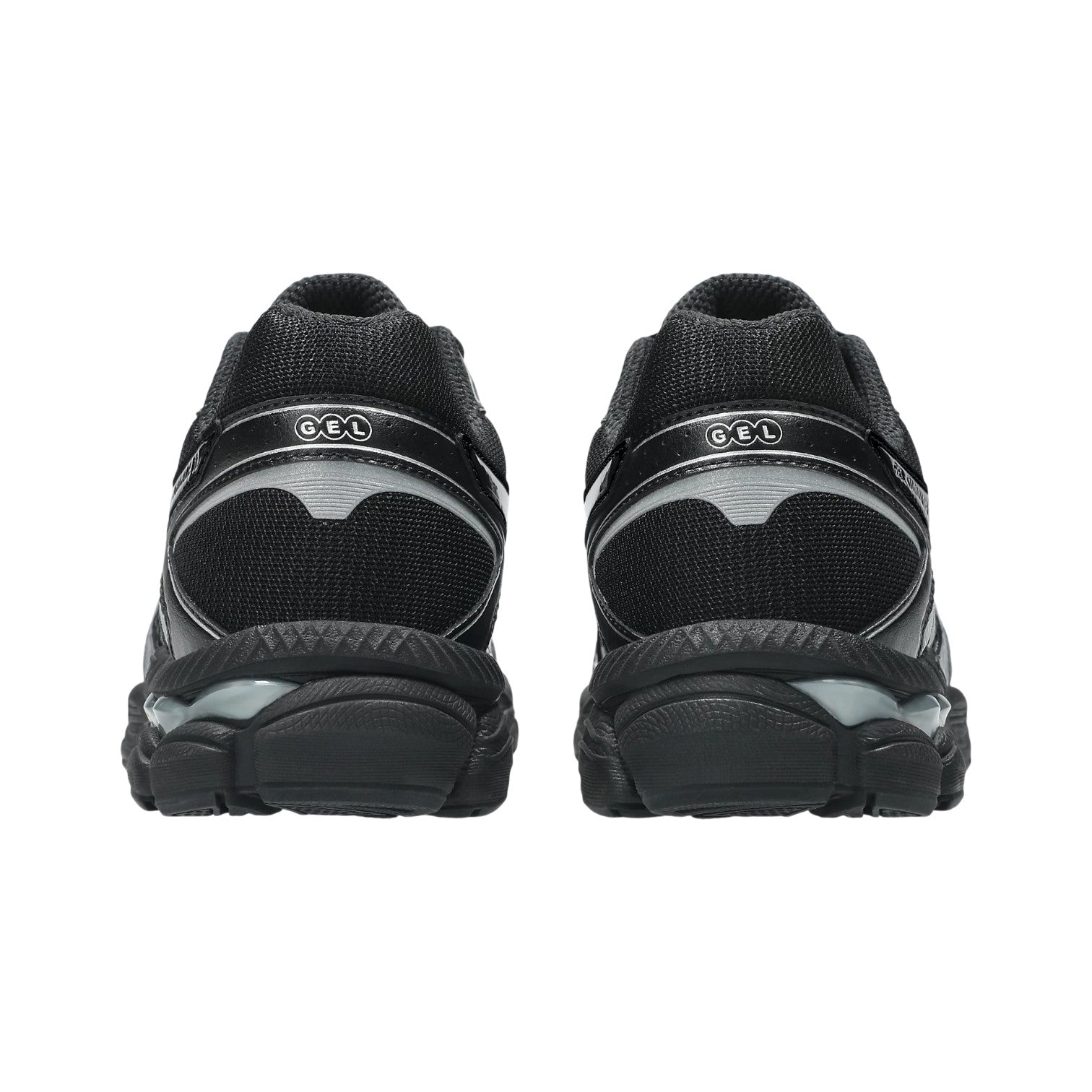 Gel-Cumulus 16 Black/Black Sneakers