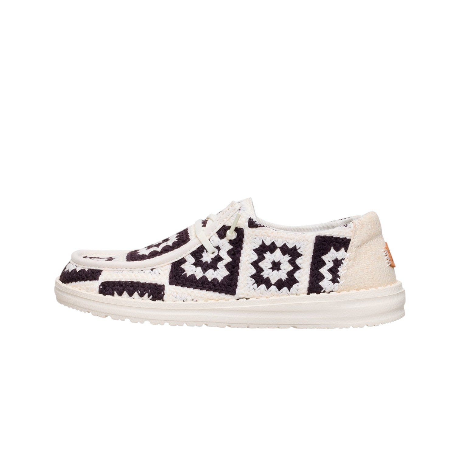 Wendy Cottage Crochet White Black