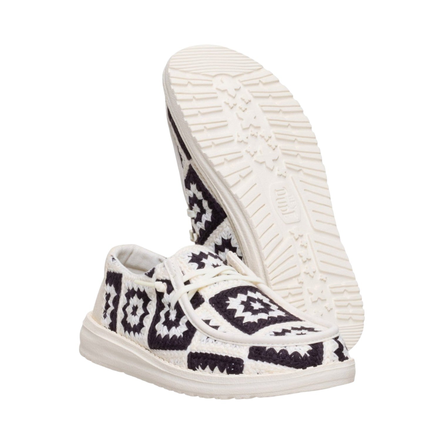Wendy Cottage Crochet White Black