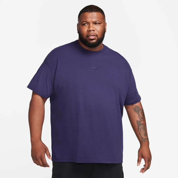 Nike Sportswear Premium Essentials