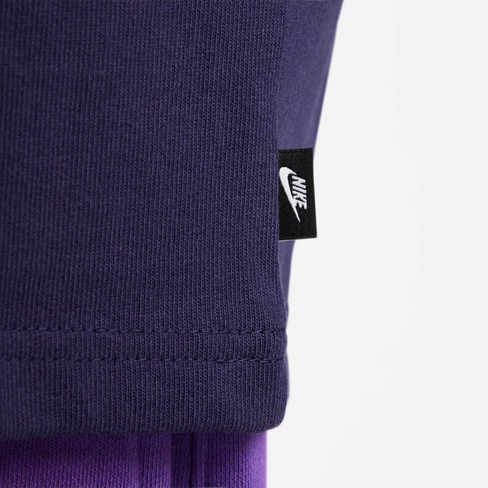 Nike Sportswear Premium Essentials