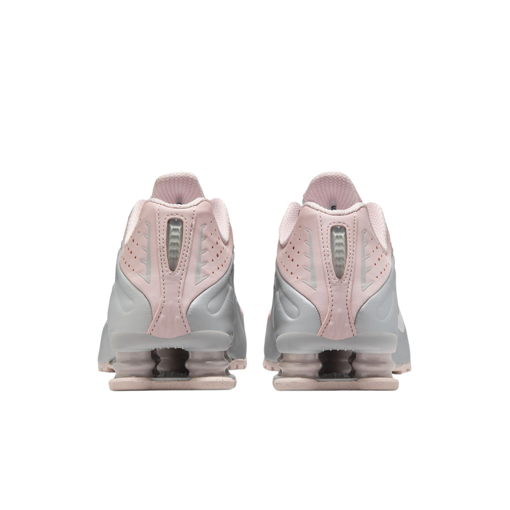 Shox R4 Barely Rose & Metallic Platinum
