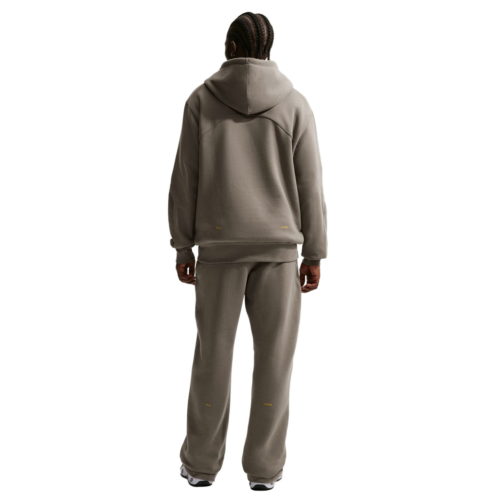 Pantaloni da tuta NOCTA Fleece CS con orlo aperto GRIGIO OLIVA/GRIGIO OLIVA/GIALLO OCRA