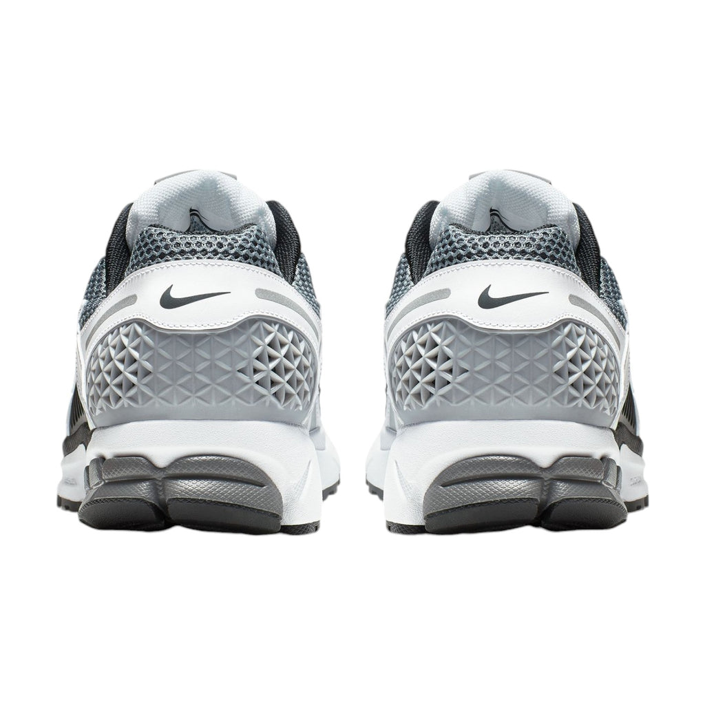 Zoom Vomero 5 Black And Metallic Silver