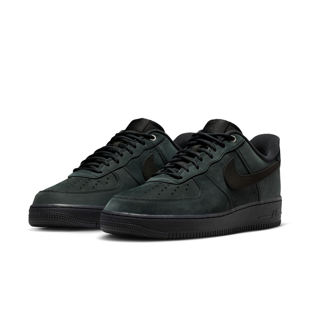 Air Force 1 Low Triple Black Nubuck