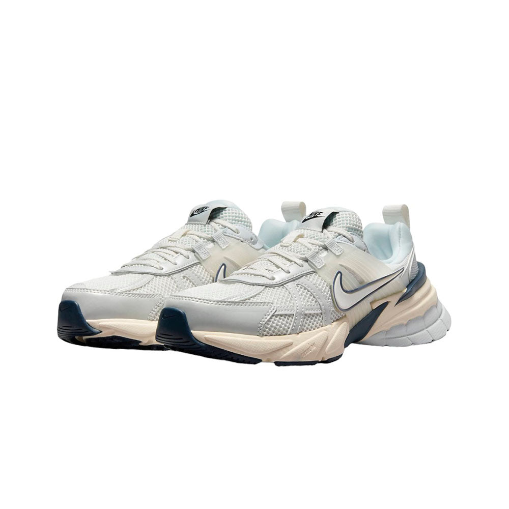 V2k Run White