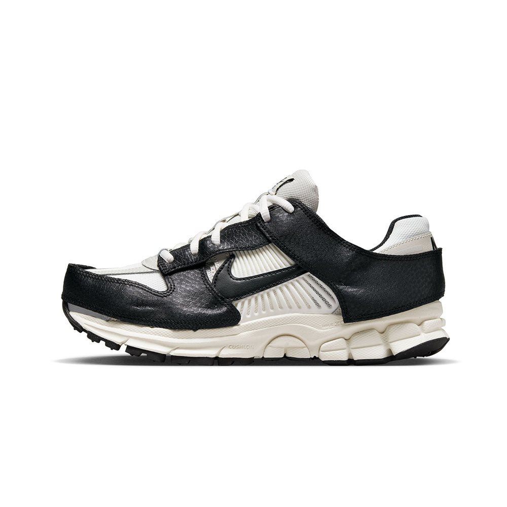Zoom Vomero 5 Timeless Panda Dunk