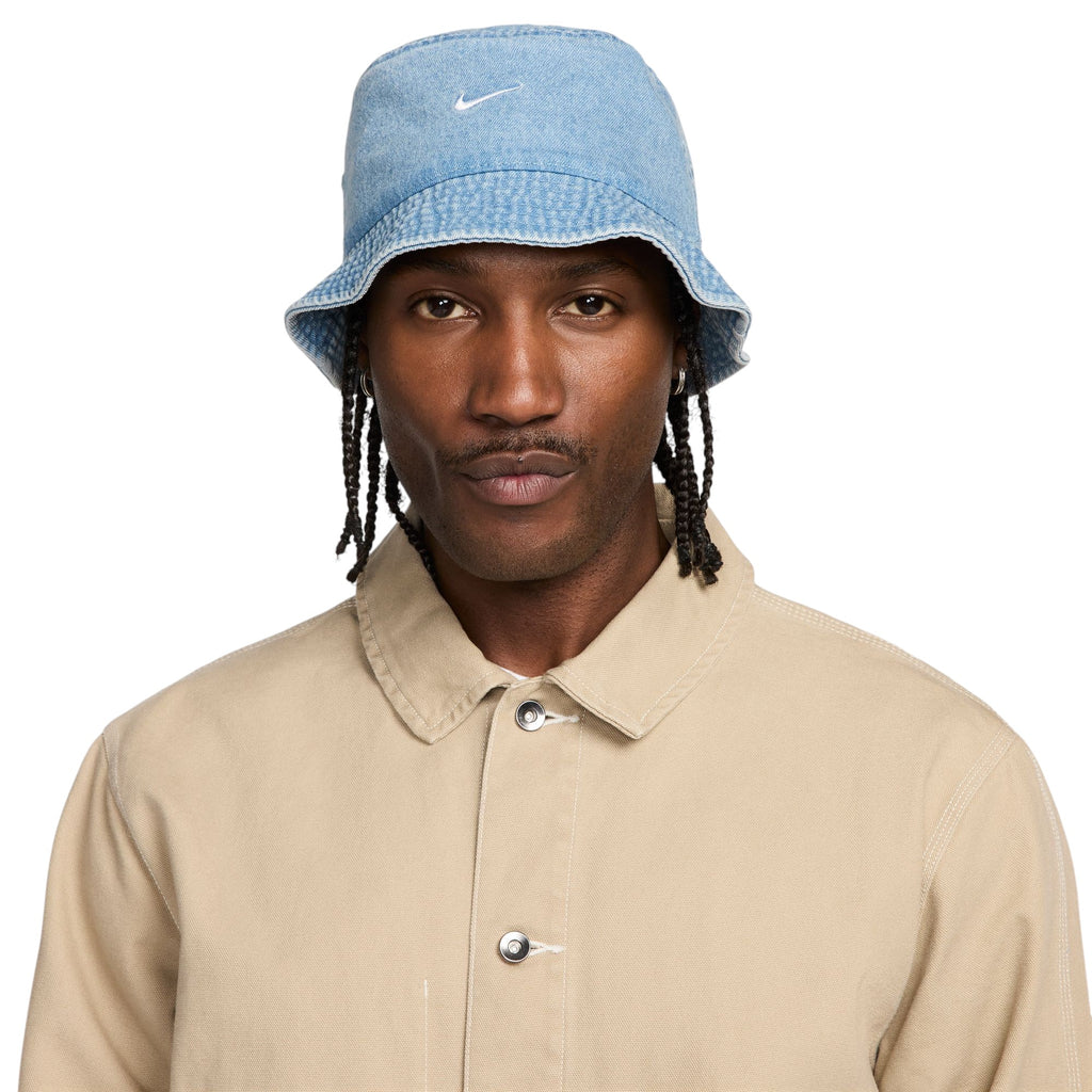 U NK APEX BUCKET SQ DENIM 24 L