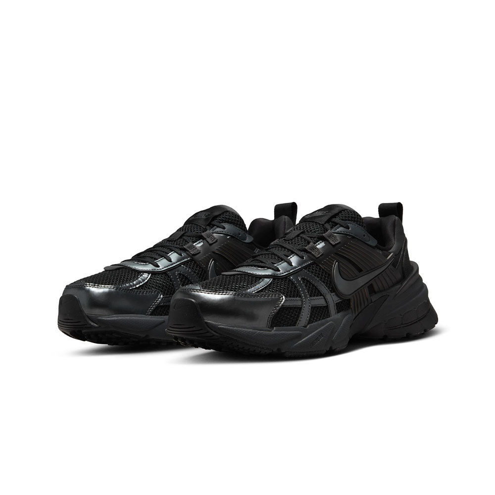 V2k Run Black Dark Smoke Grey