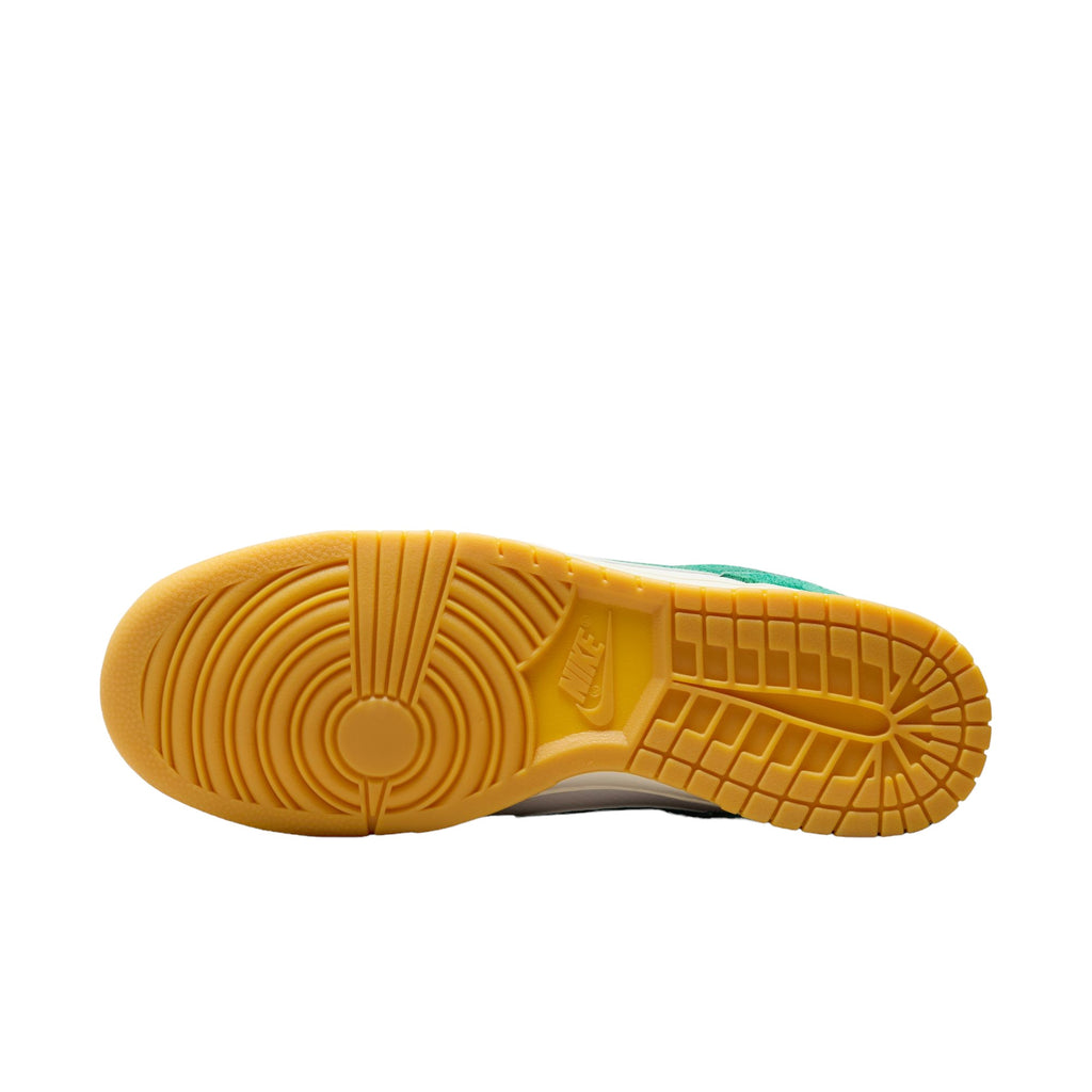 Nike Dunk Low SE Malachite