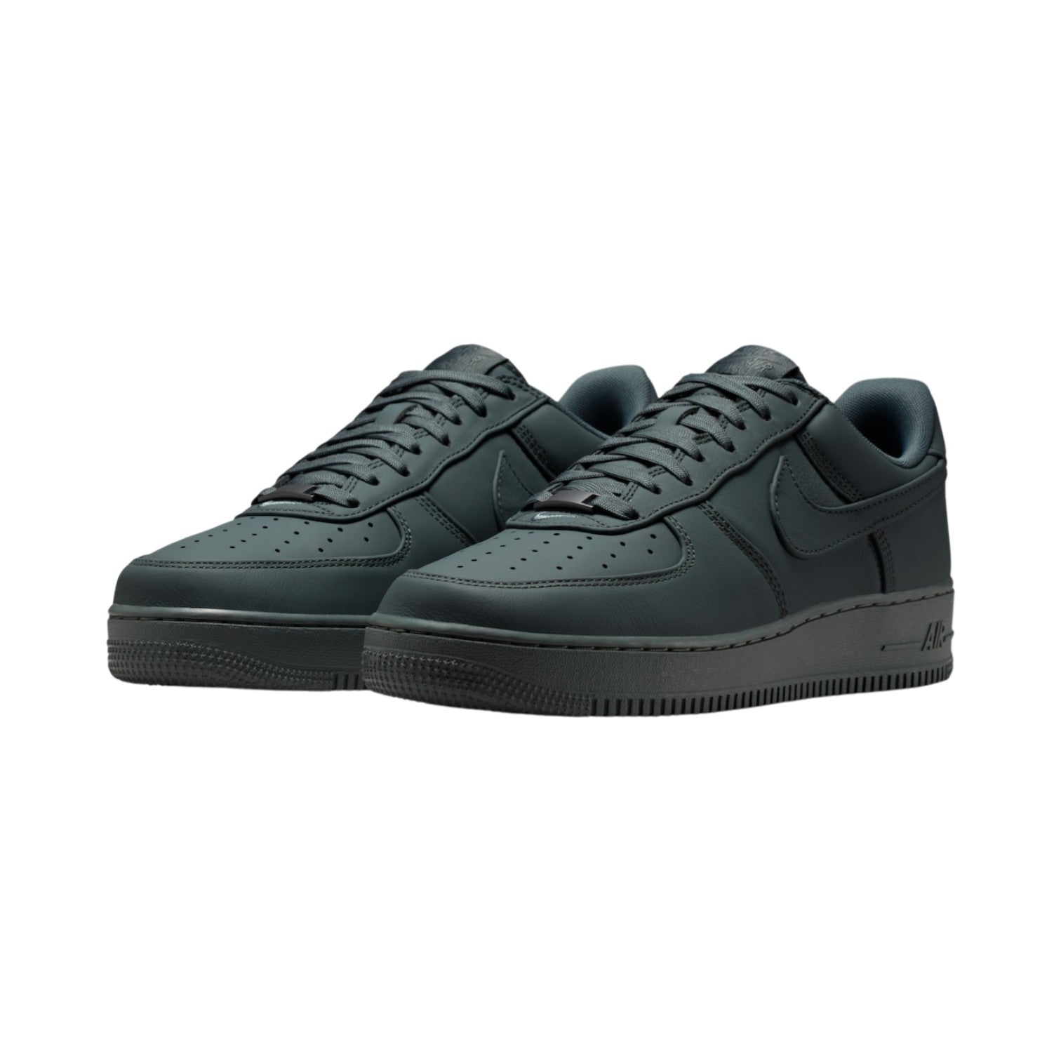 NIKE AIR FORCE 1 LOW RETRO PREMIUM