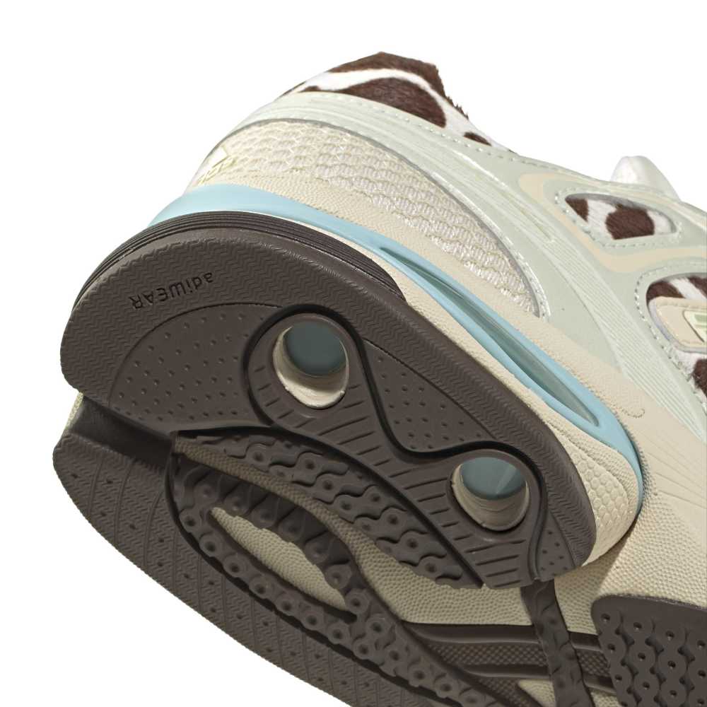 ADIDAS ADISTAR CONTROL 5 Crystal Linen Ice Gold Metallic Icey Blue