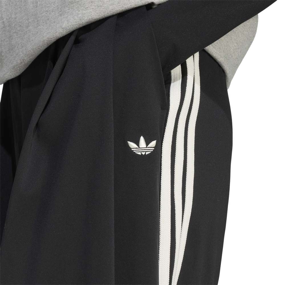 Pleated Track Pant Black
