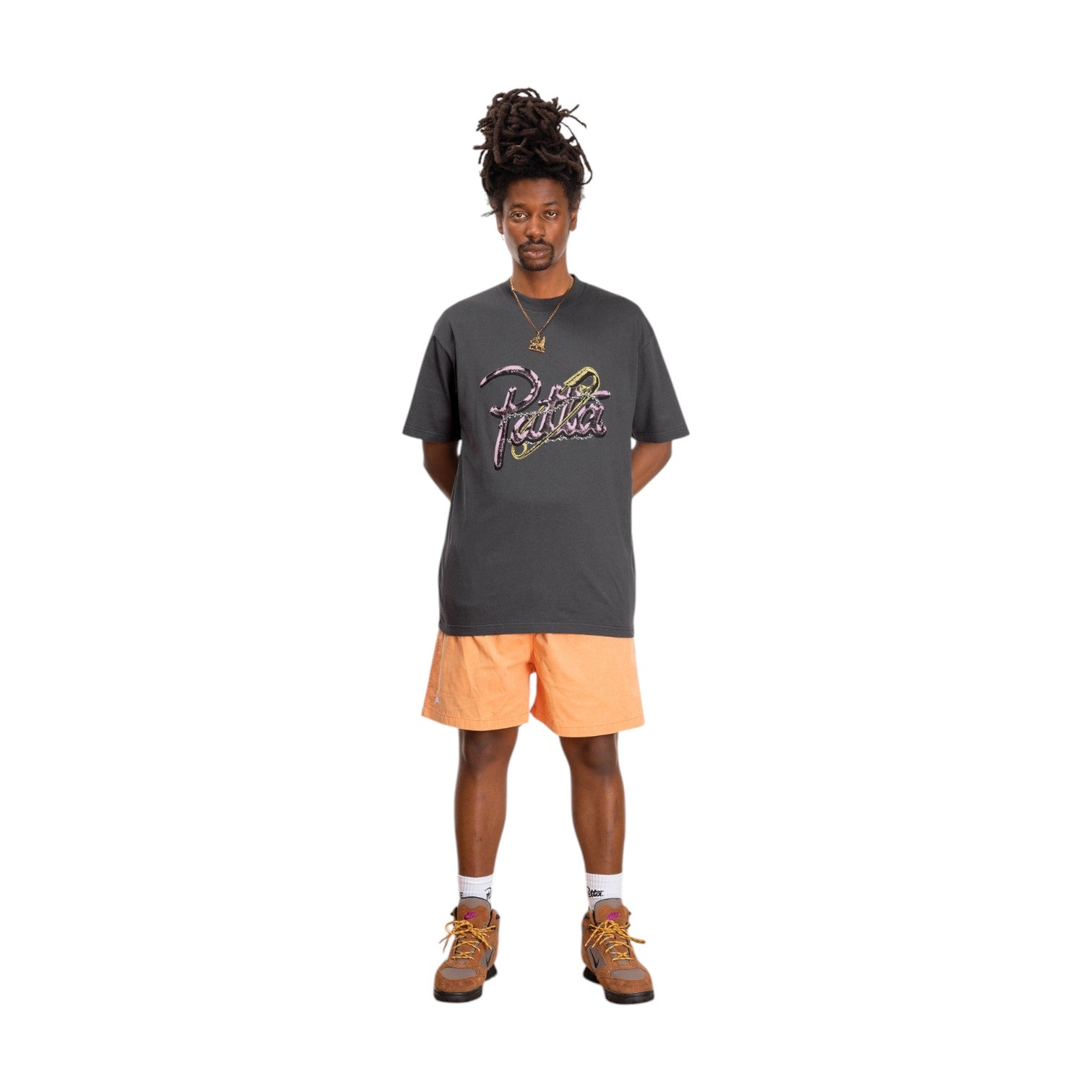 Pinned Tshirt