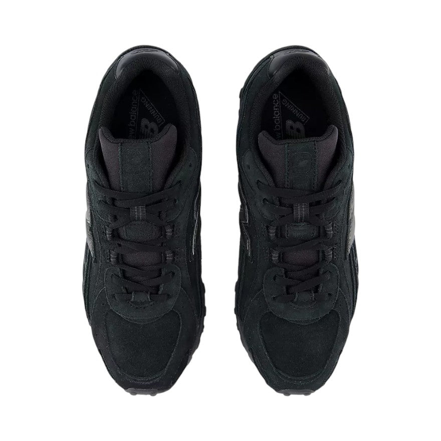 204L Triple Black Sneakers