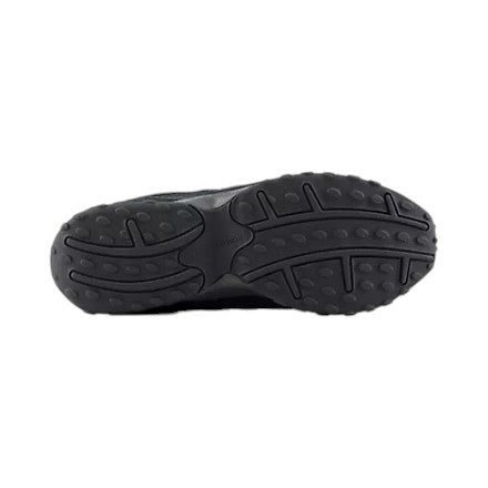 204L Triple Black Sneakers