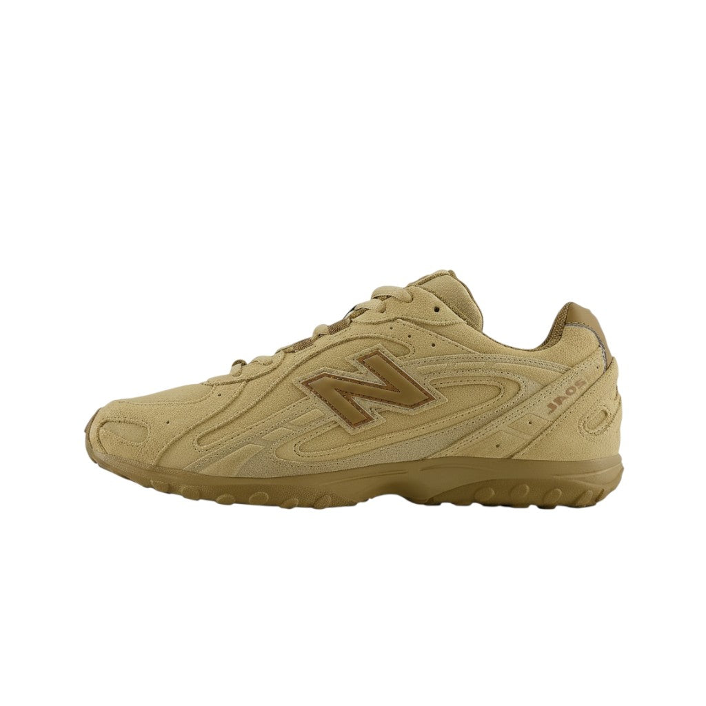 204L Quicksand Sneakers