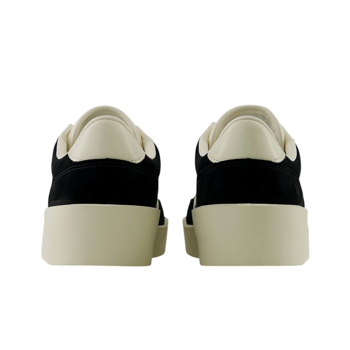 750 Black White Sneakers