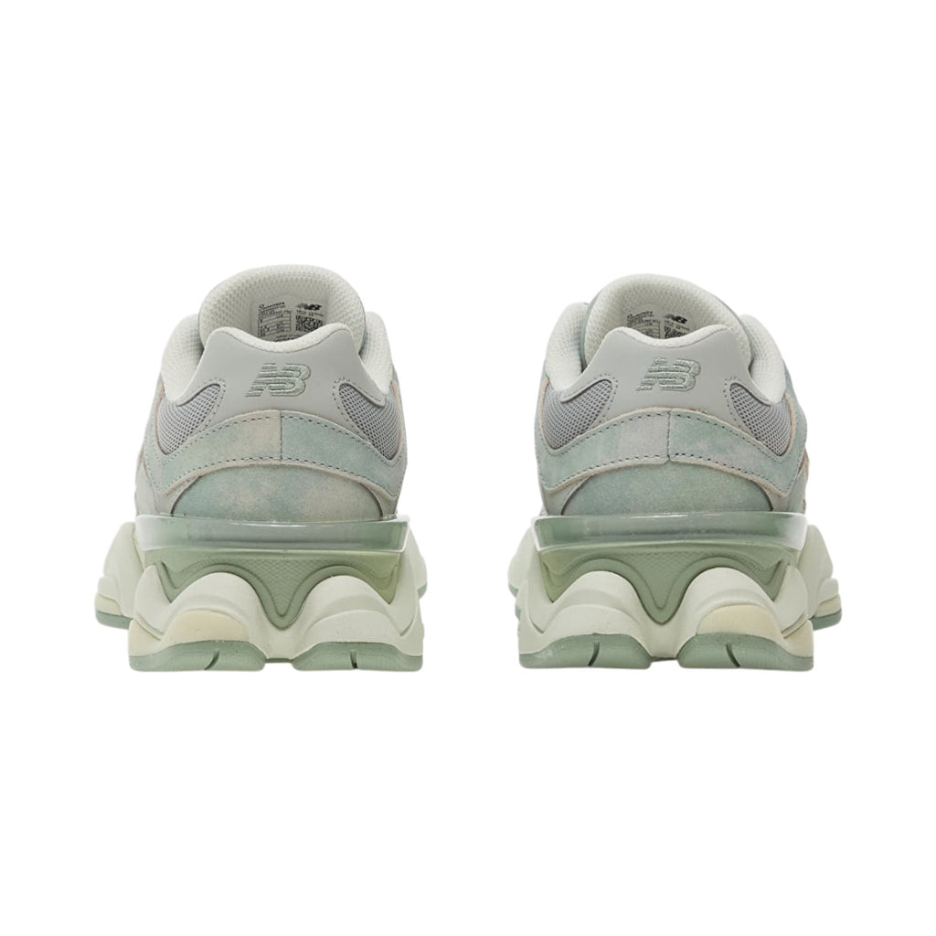 9060 Mosaic Green Sneakers