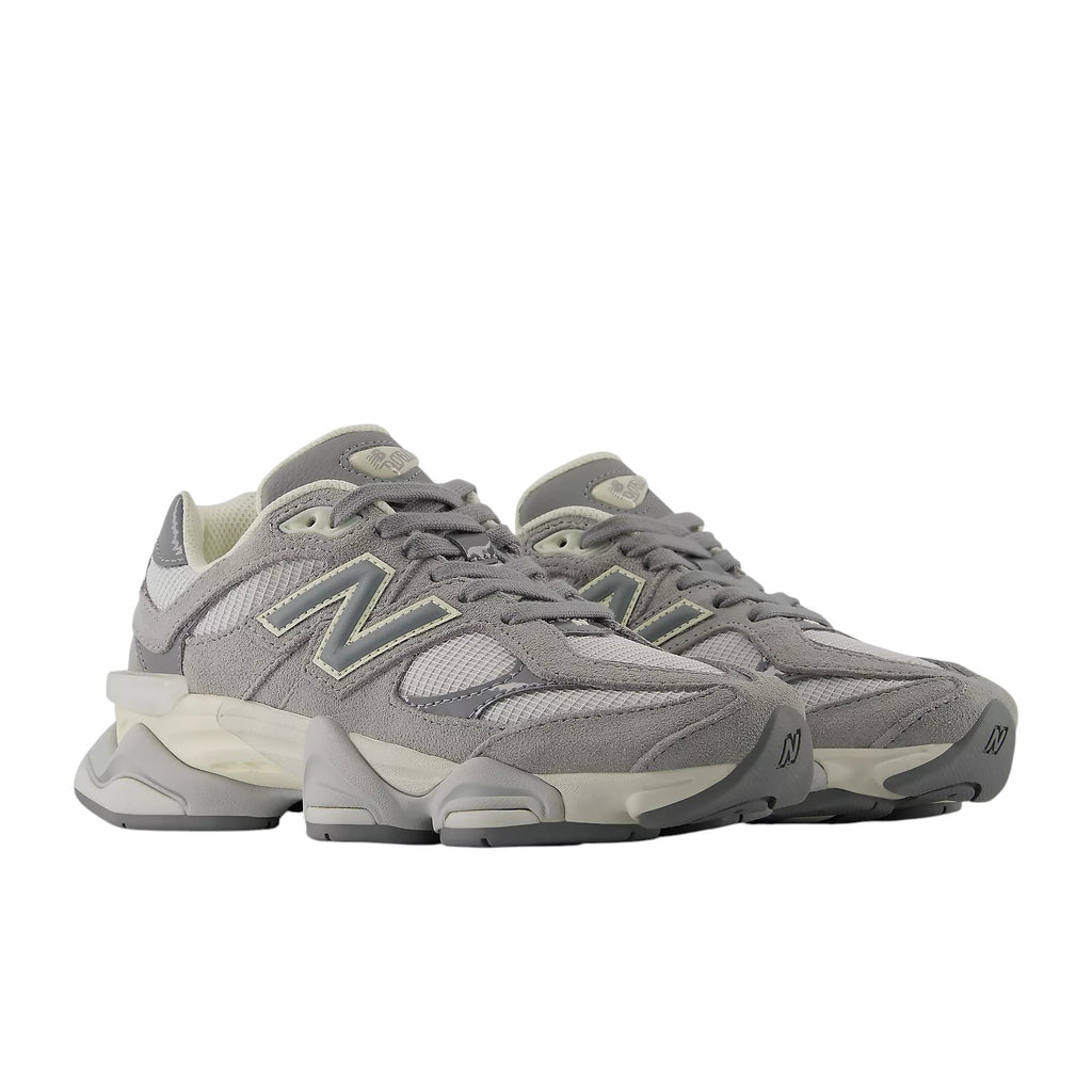 9060 Angora Reflection Sneakers