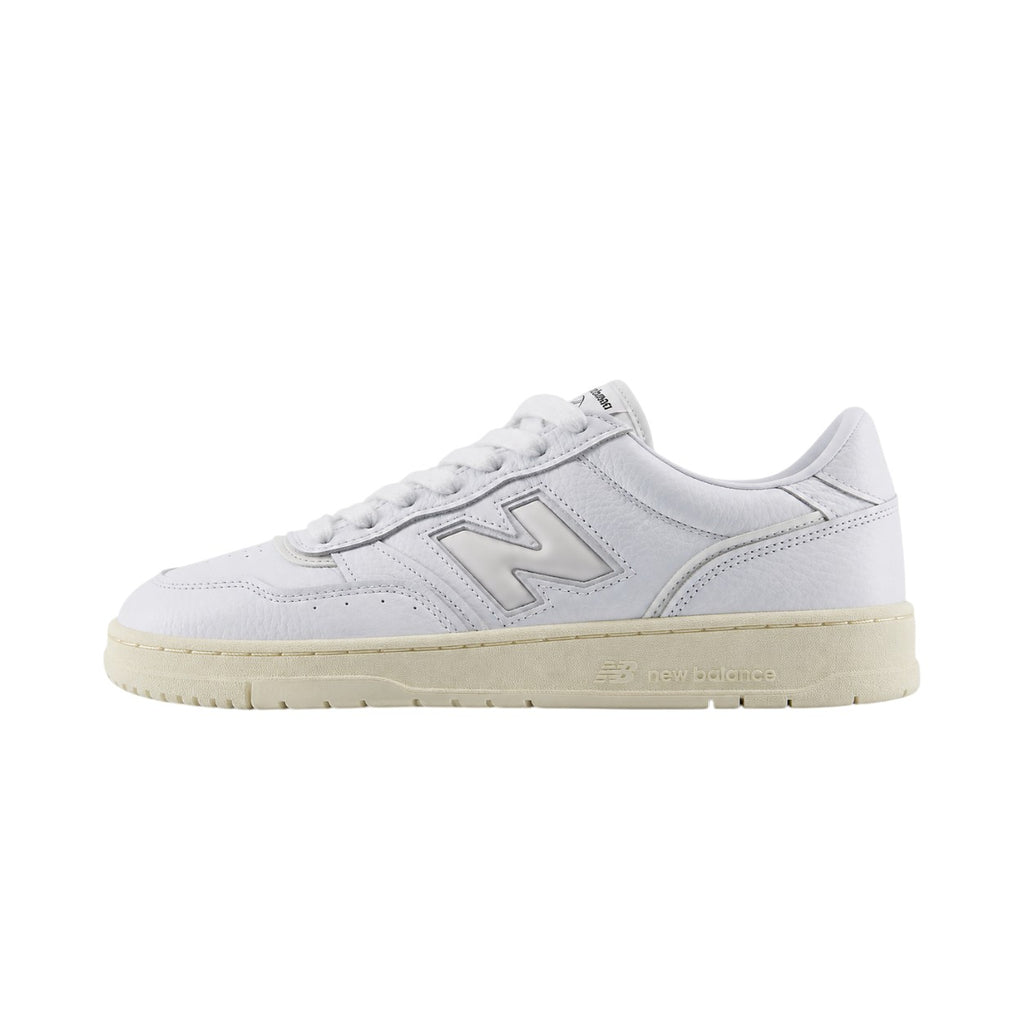 950 White Sneakers