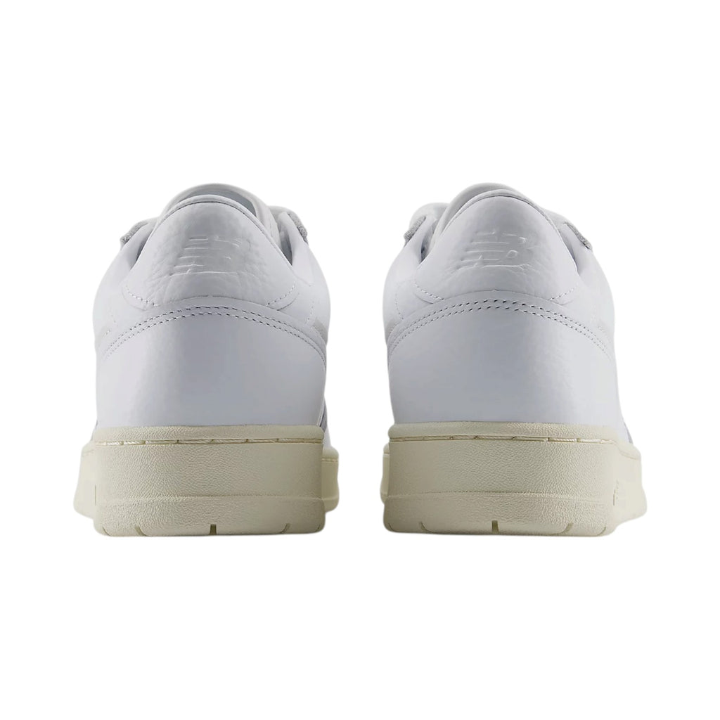 950 White Sneakers
