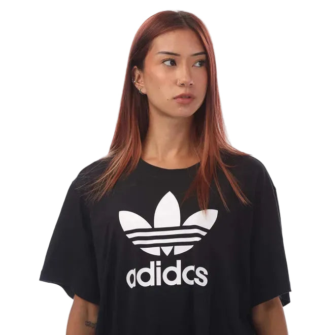 Adicolor Trefoil Boxy T-Shirt (Plus Size) in Black