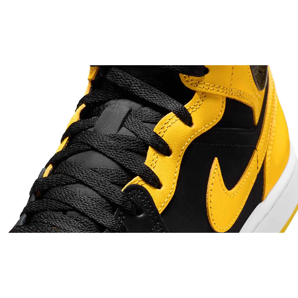 Air Jordan 1 Mid New Love