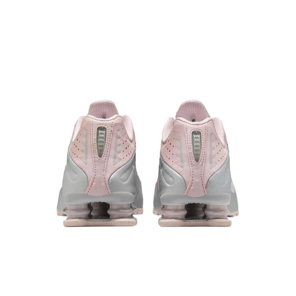 Shox R4 Barely Rose & Metallic Platinum