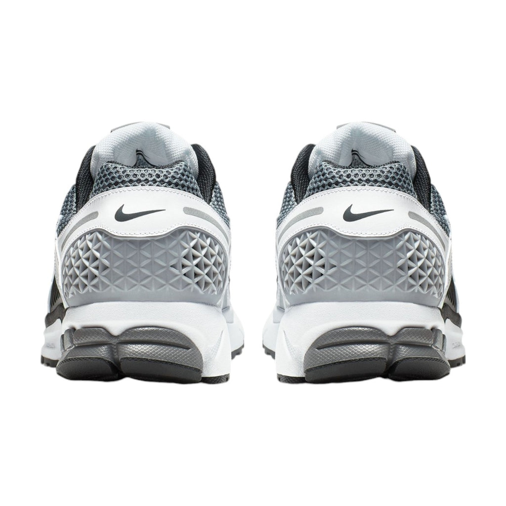 Zoom Vomero 5 Black And Metallic Silver