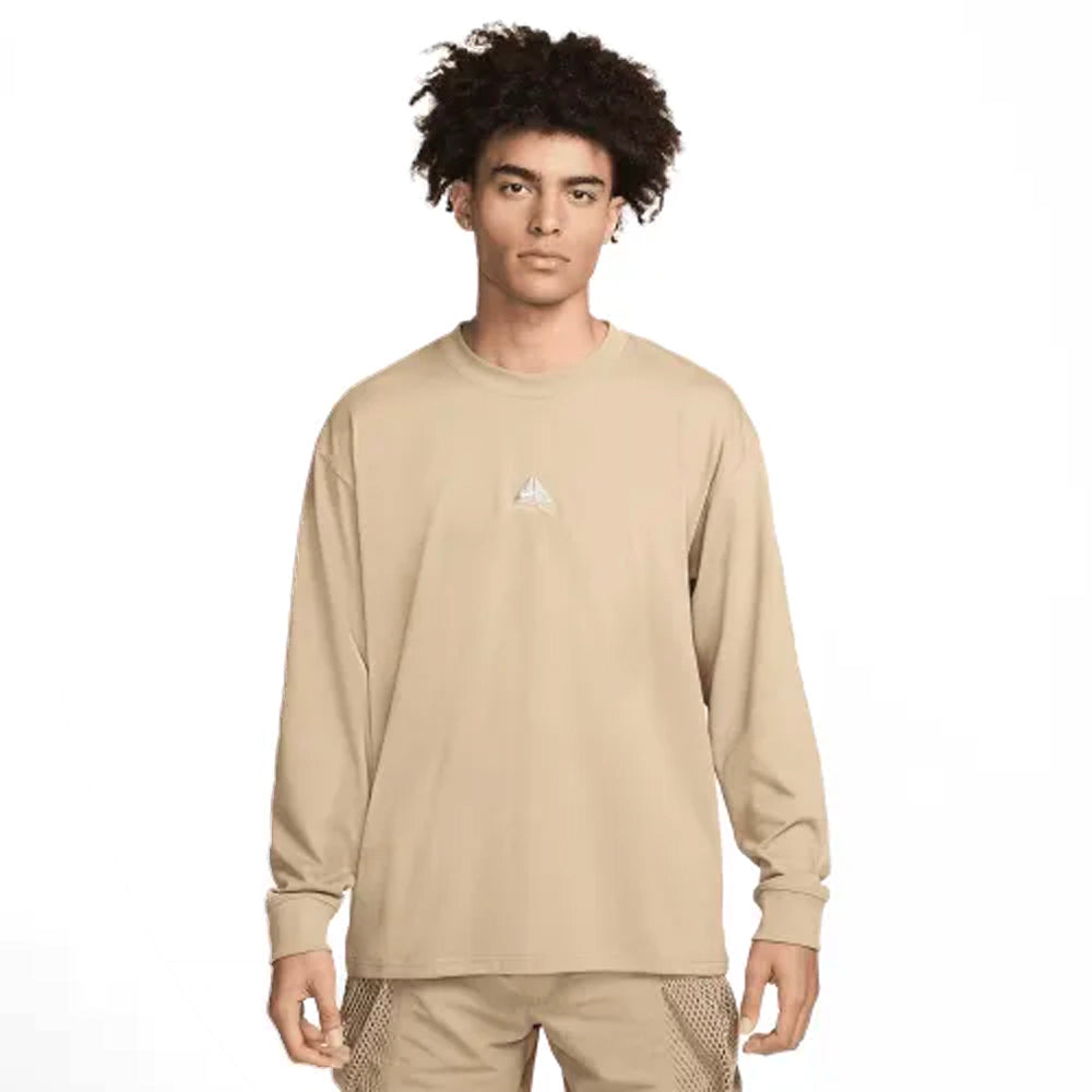 Acg  ongs eeve Tshirt  ungs