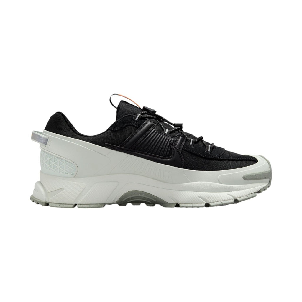 Zoom Vomero 5 Roam Black Light Silver