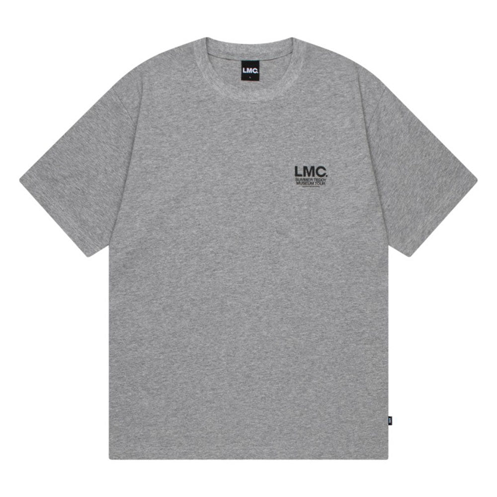 Su  er Teddy  useu  Tour Tee