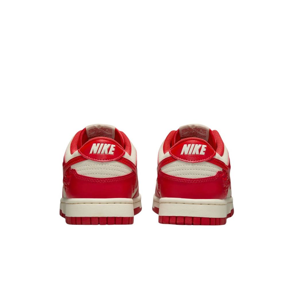 Dunk Low Red Roses