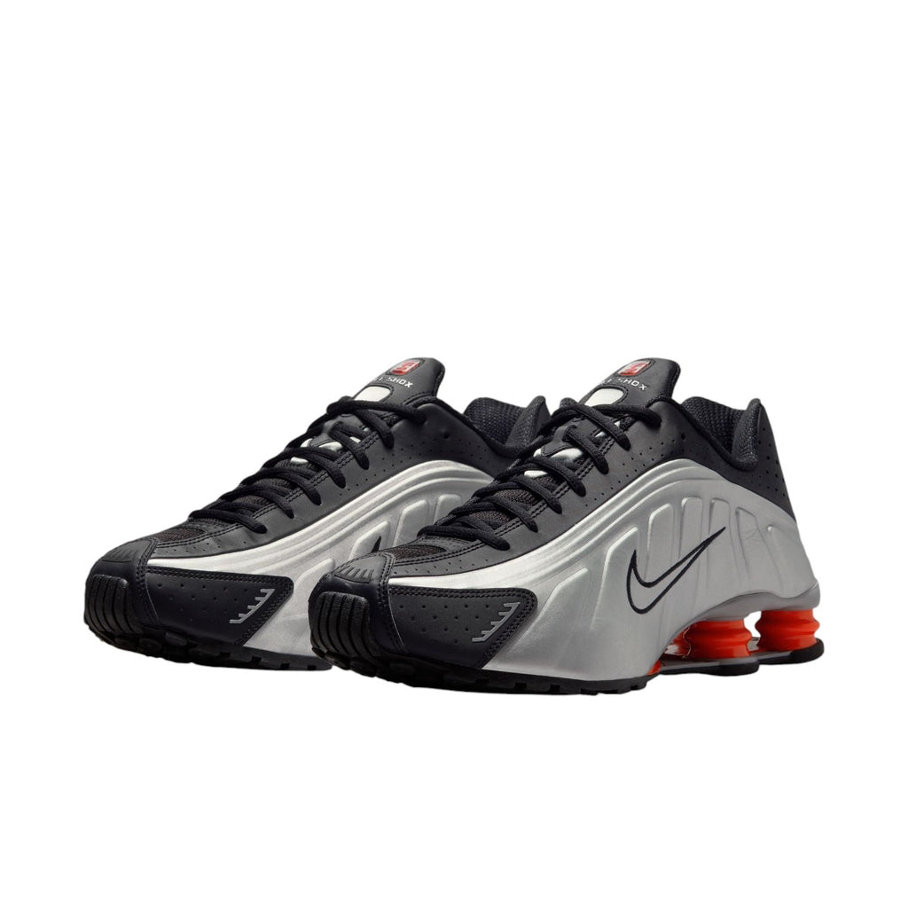 Shox R4 Black & Metallic Silver