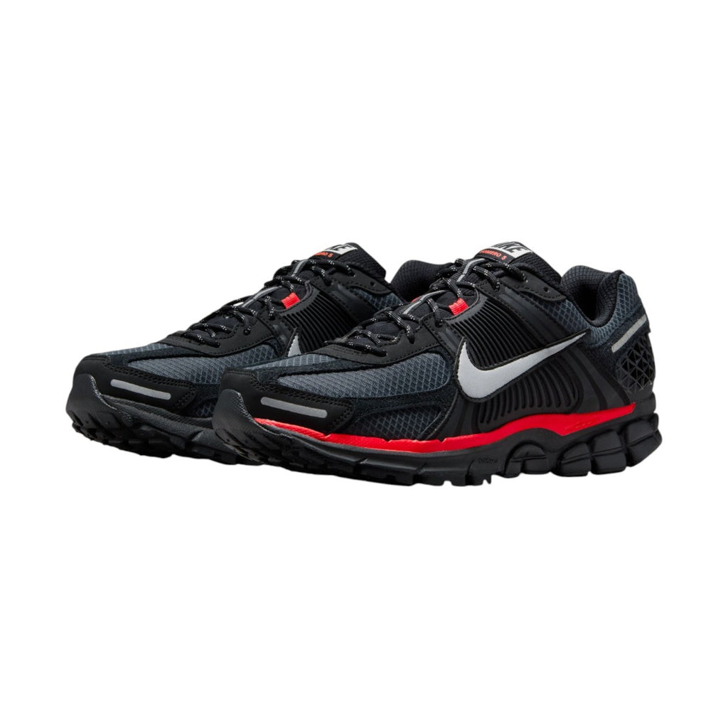 Air Zoom Vomero 5 Black Metallic University Red