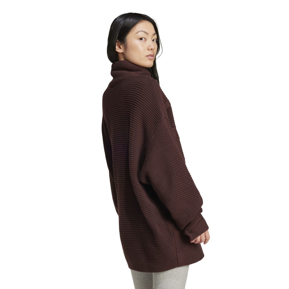 Over ize Turtleneck  weat Brown