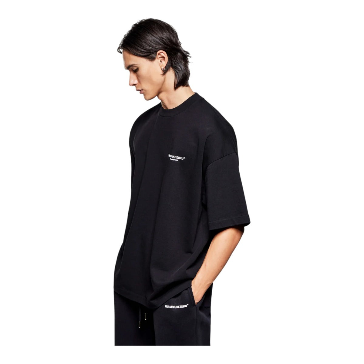 De ign  tudio T hirt Black