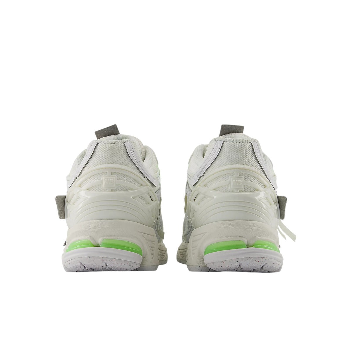 1906a White Mint Flash