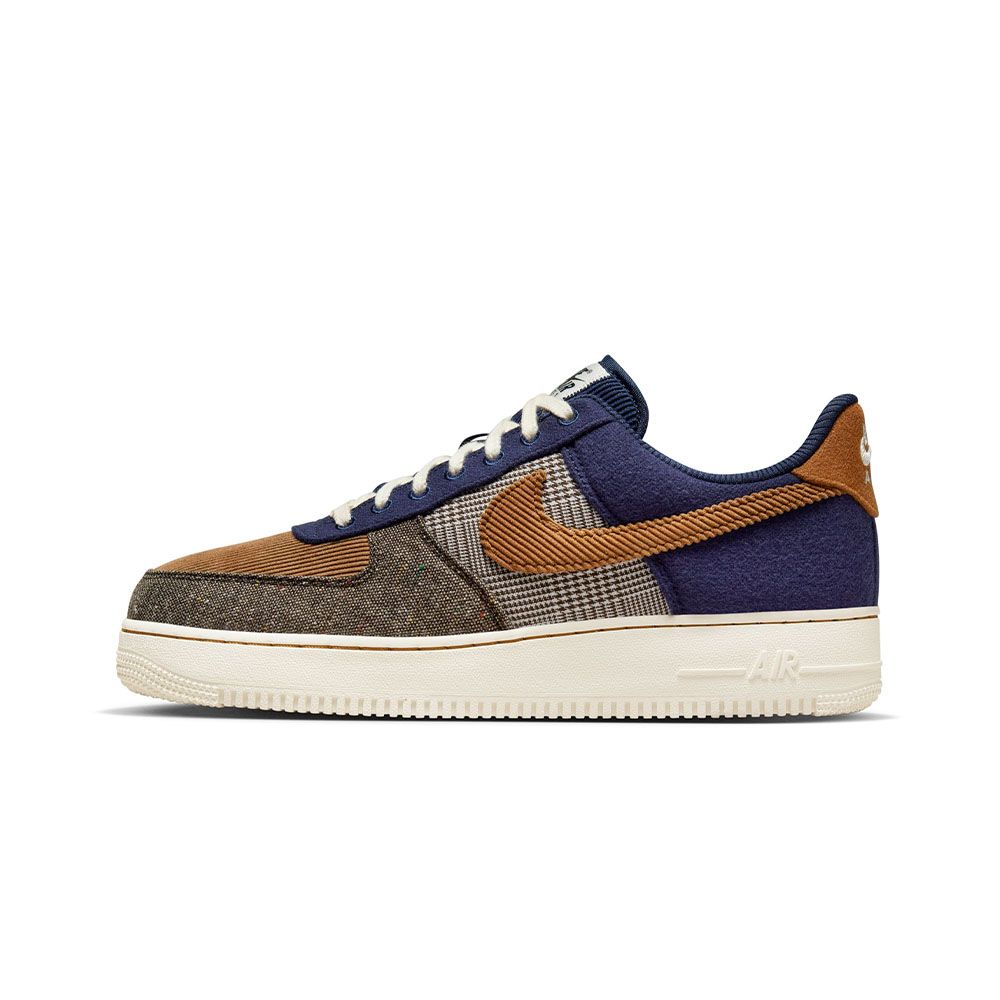 NIKE Air Force 1 '07 Winter Ale Brown and Midnight Navy